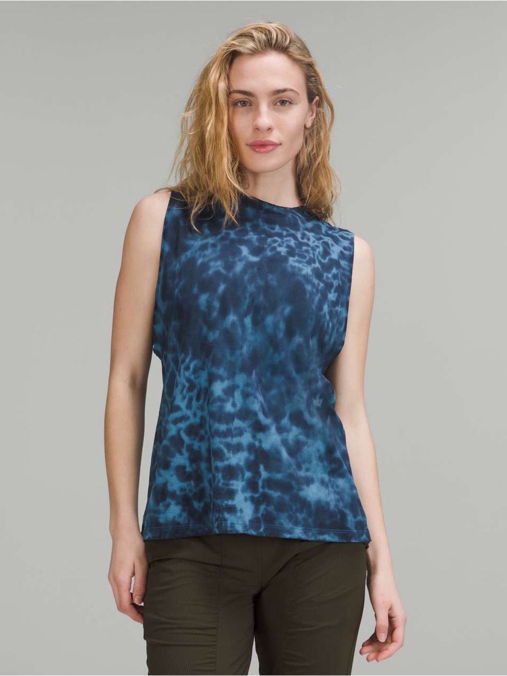 Lululemon All Yours Tank Top in
Marmoleado Tie Dye Soft Denim True Navy Size 8
